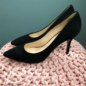 Nine West black suede heels